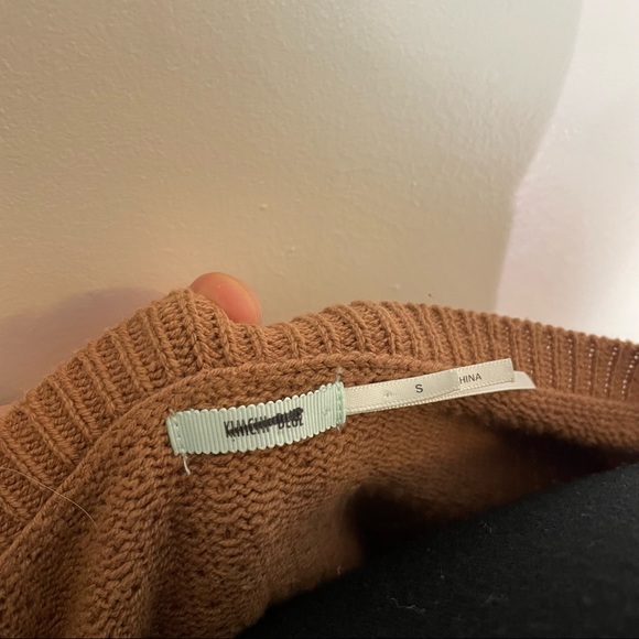 Urban Outfitters | Kimchi Blue Dusty Rose Cold-shoulder Knit - Picture 4 of 12